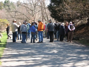A discussion during the tour of the Arboretum.